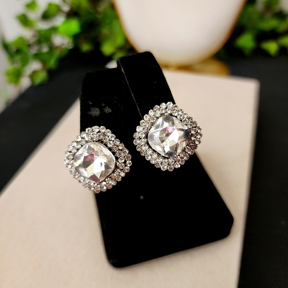 Elegant Silver CZ Clip On Earrings - Picture 1 of 8